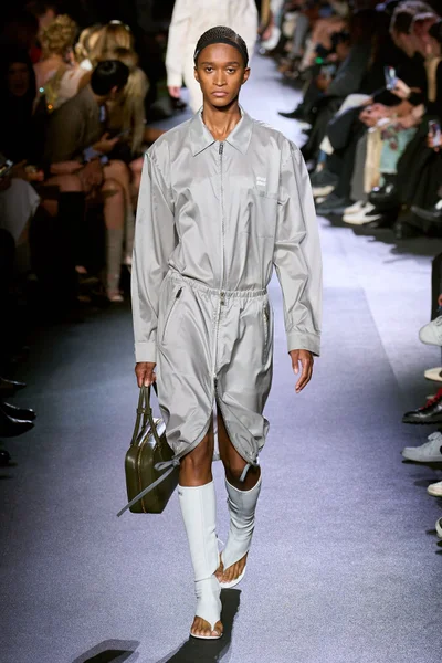 Look 7
